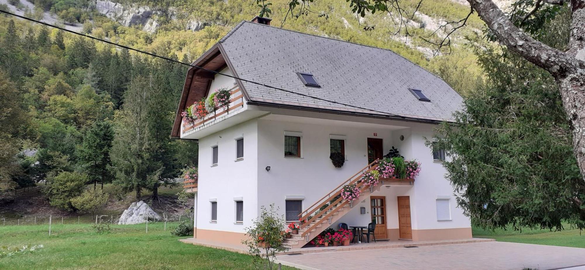 Apartma Pod Rozem Soča المظهر الخارجي الصورة